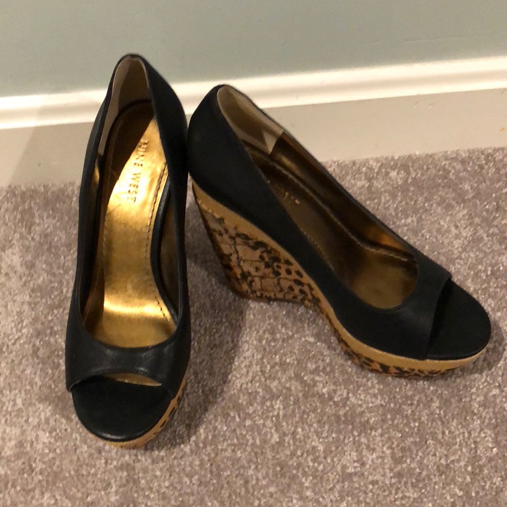 Black Wedges - image 1